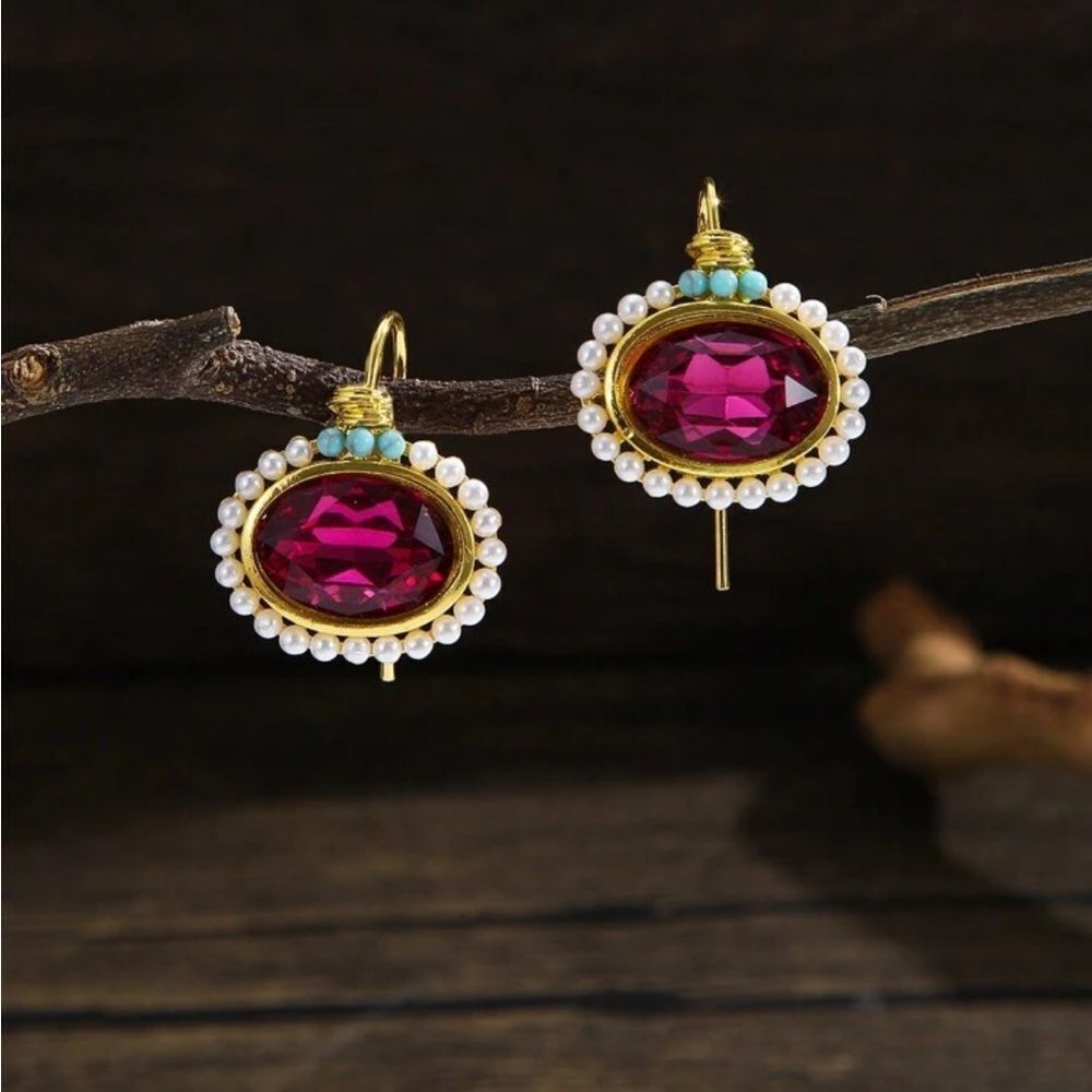 Elegant vintage style Pink Earrings N1120